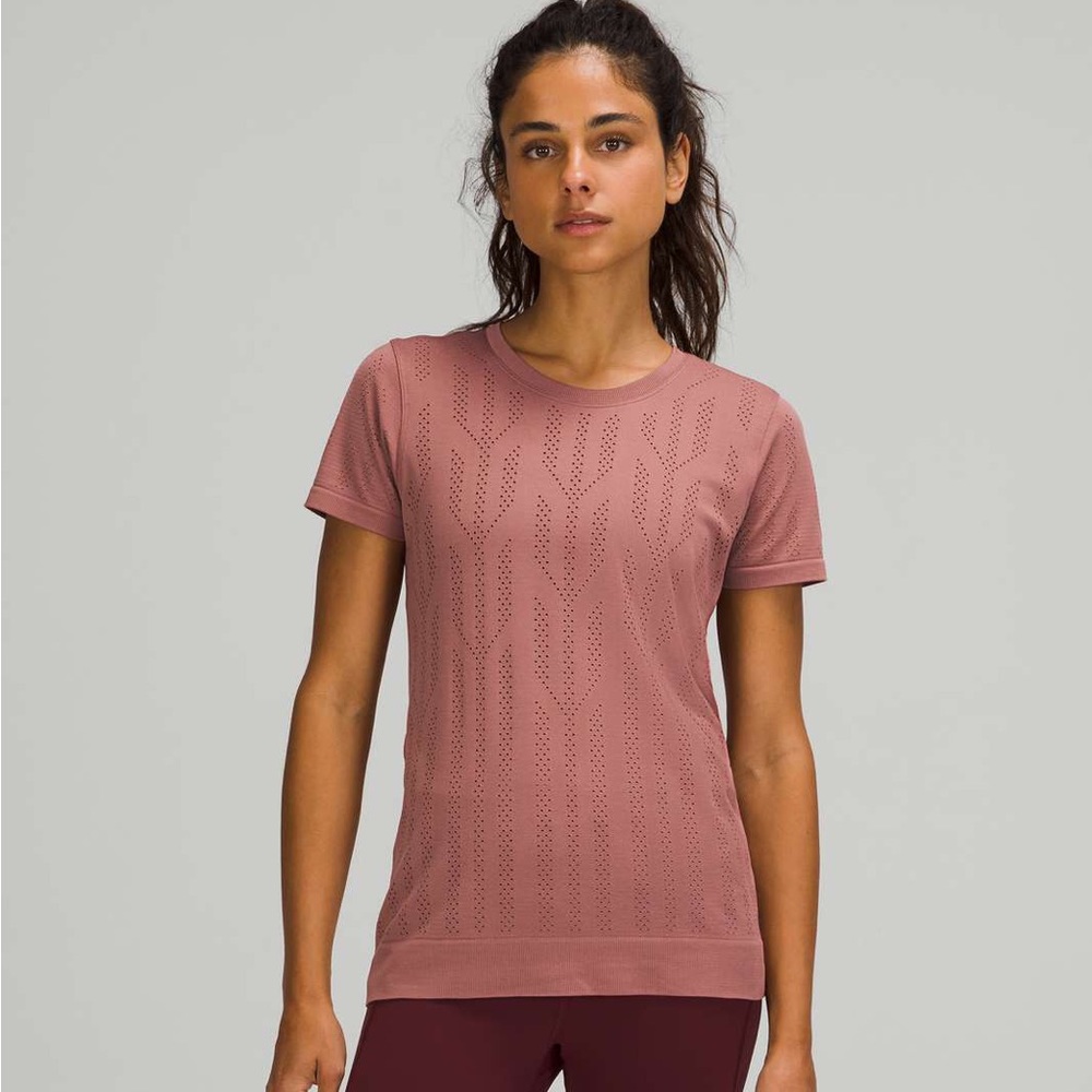 Lululemon Swiftly Breathe Short Sleeve *Fletching Lines